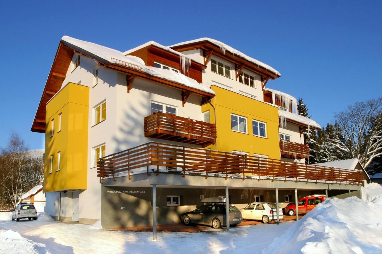 Апартаменты Apartman U Sklarny Гаррахов Экстерьер фото
